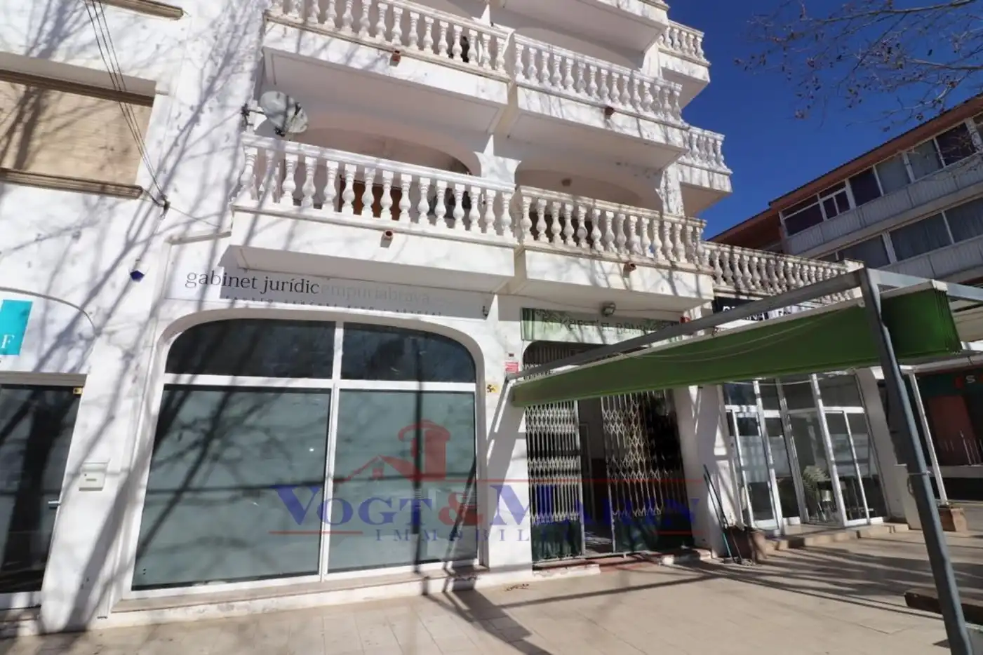 Locale commerciale in vendita a Carrer Orlina, imagen 2