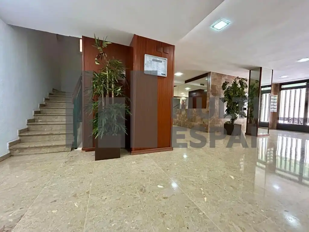 Büro zur Miete in Barcelona mit Klimaanlage und Terrasse