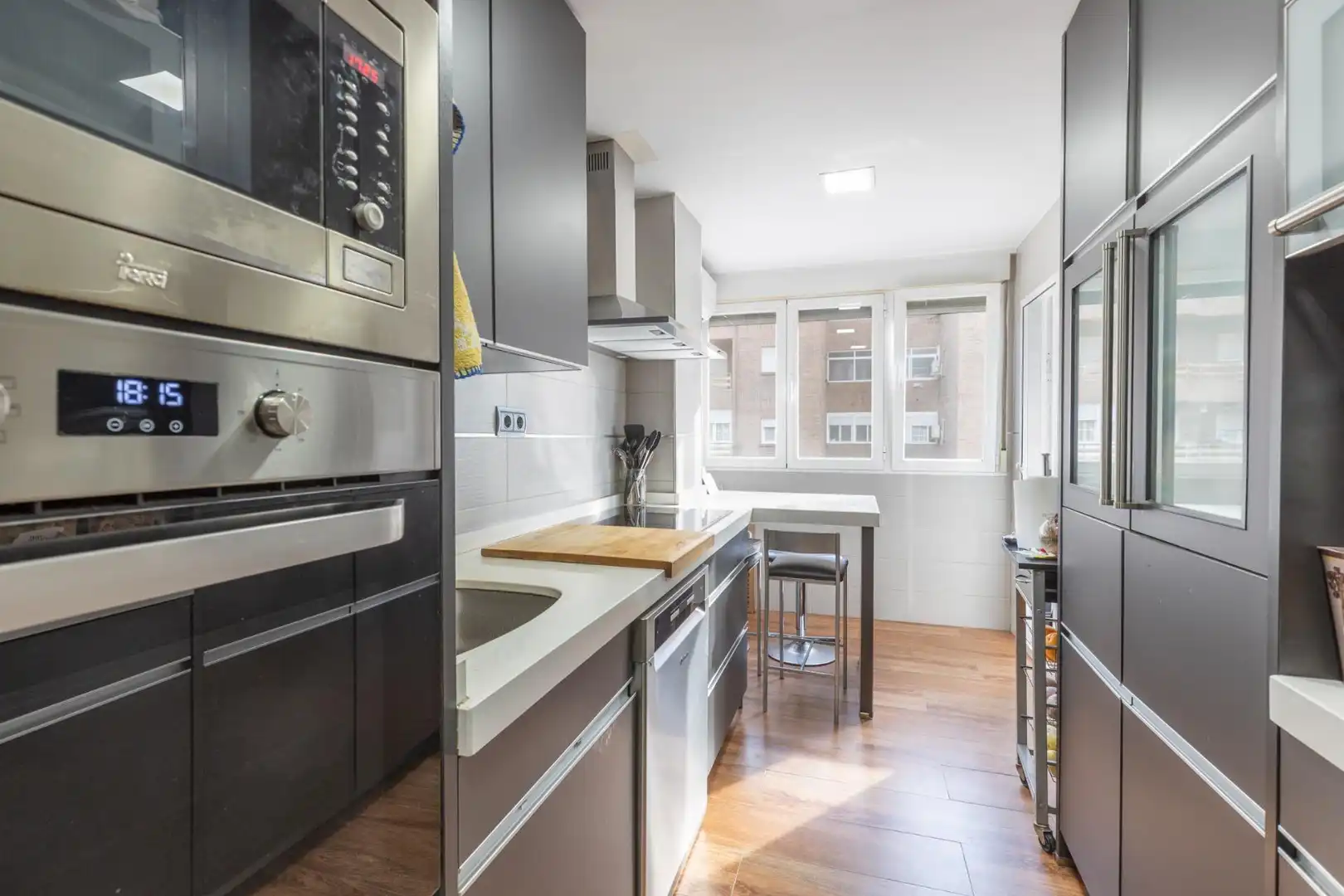 Kitchen of Flat for sale in Granada  with Parquet flooring and Storage room