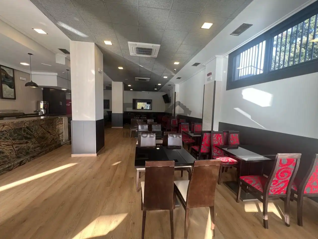 Local comercial de lloguer a As Lagoas, imagen 3