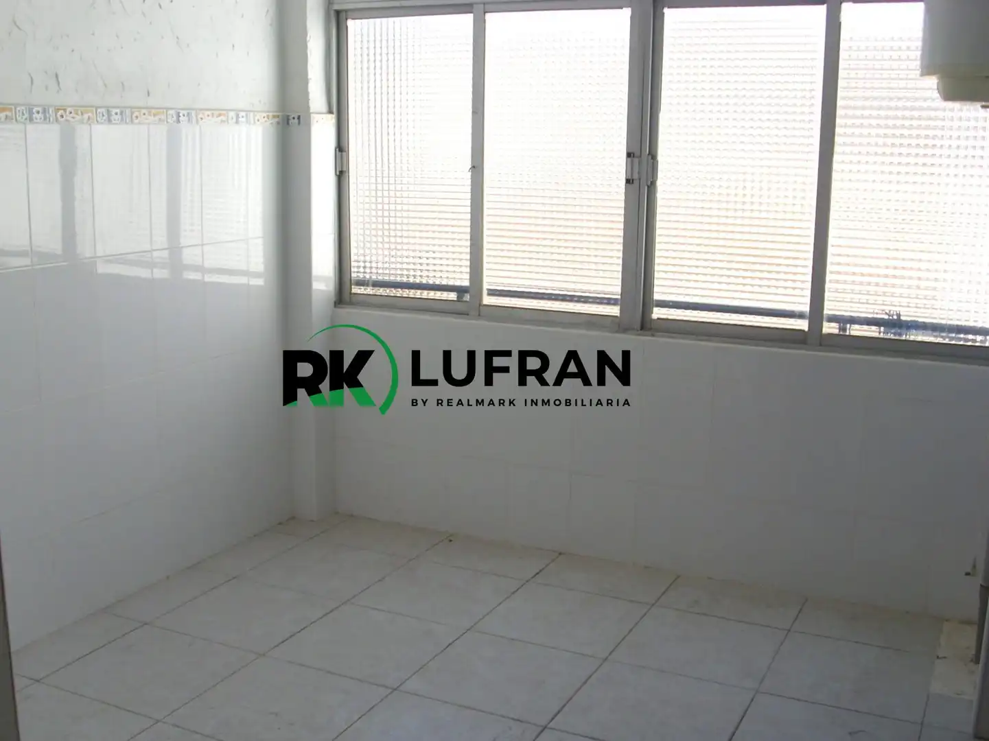 Habitación de Piso en venta en Elda