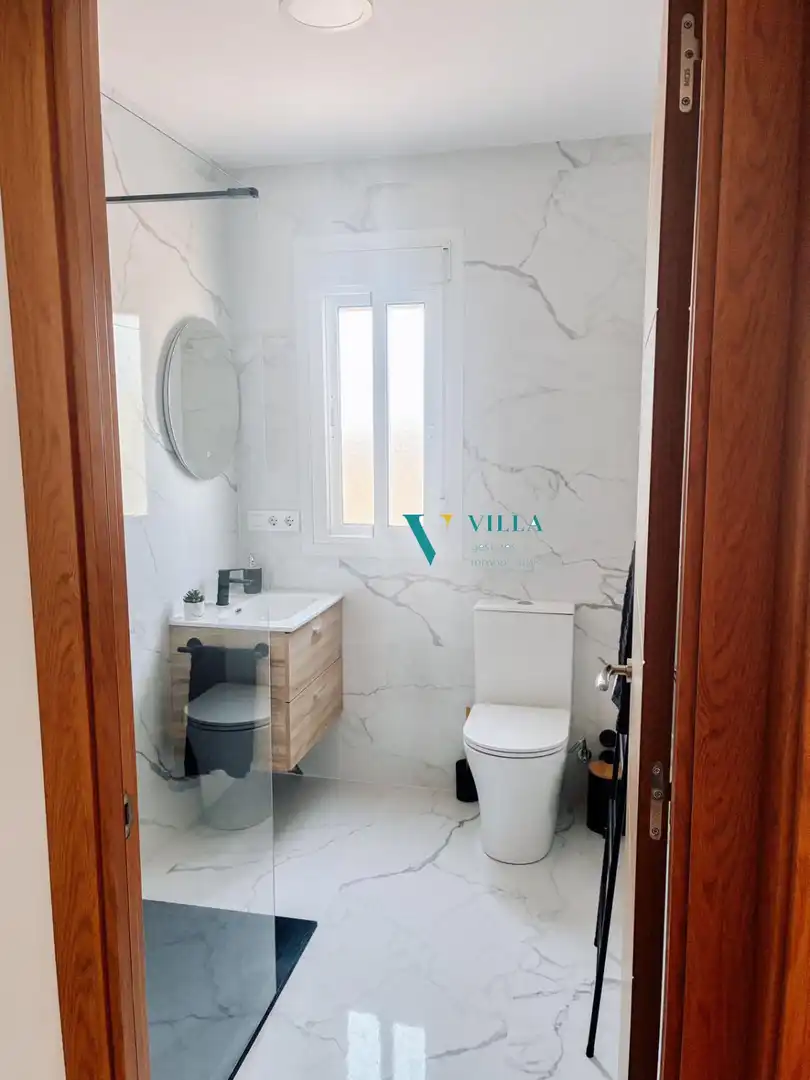 Baño de Piso en venta en Alcalá de Guadaira con Aire acondicionado y Terraza