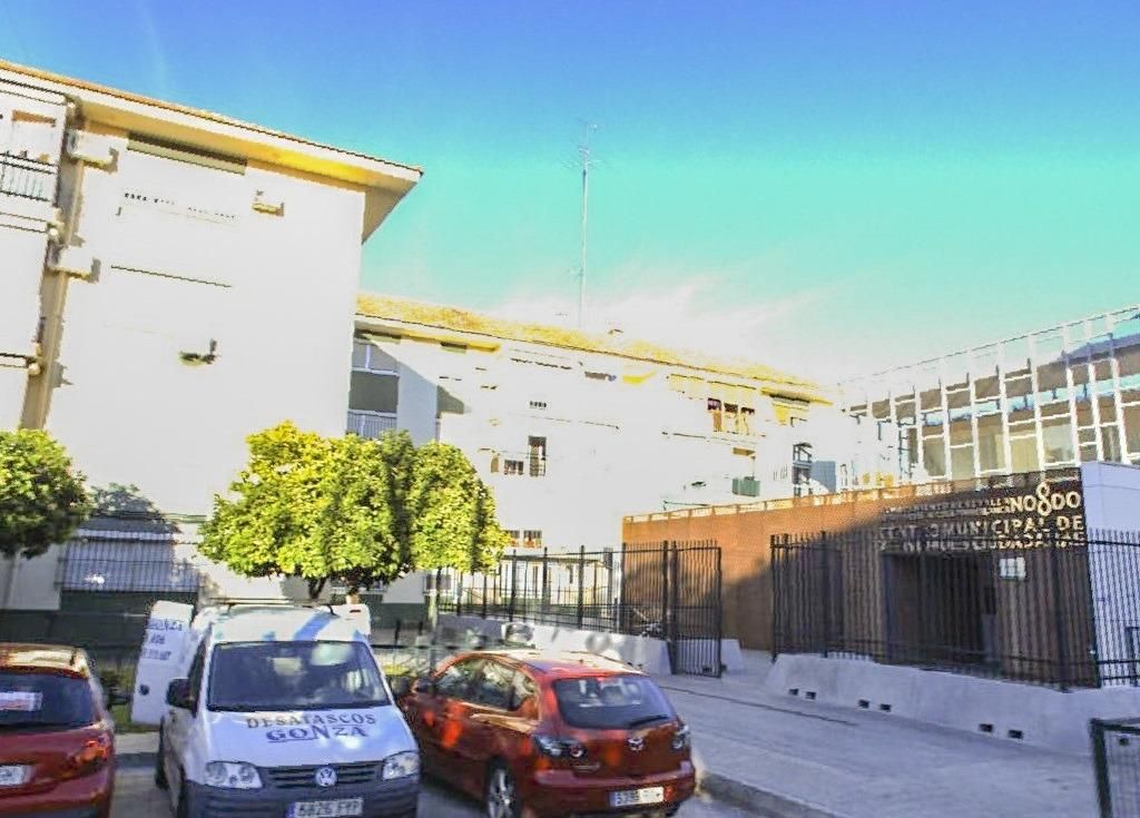 Exterior view of Planta baja for sale in  Sevilla Capital  with Terrace