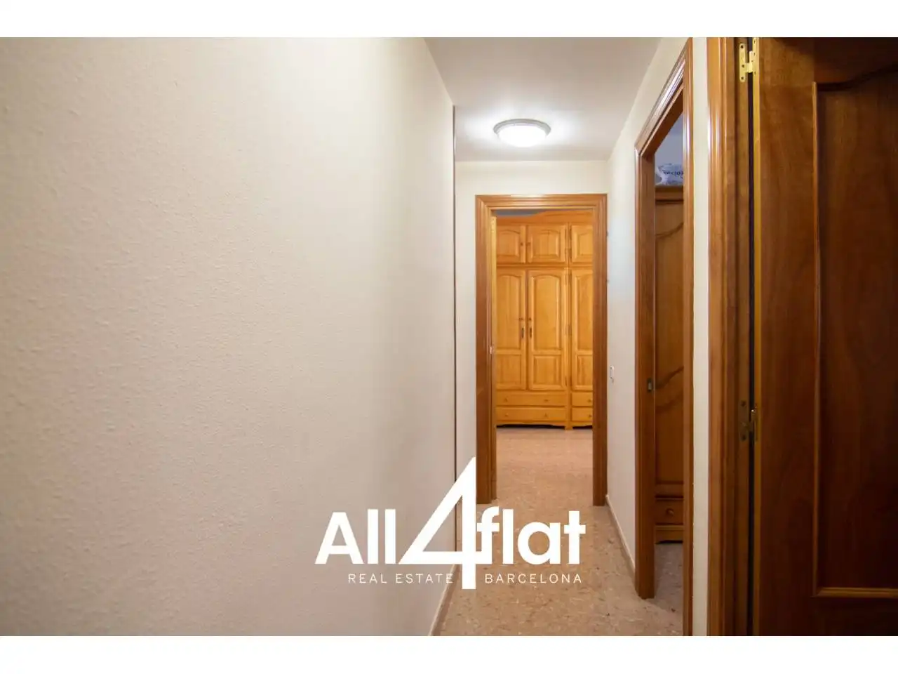 Wohnung zum Verkauf in Viladecans mit Klimaanlage, Heizung und Balkon