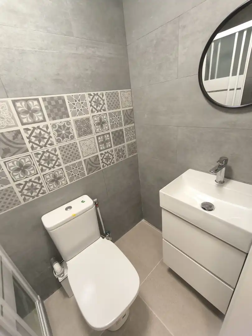 Bathroom of Flat for share in Centre - Zona Alta  