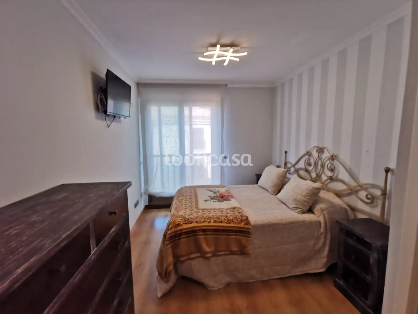 Bedroom of Flat for sale in Sanxenxo  with Heating, Private garden and Parquet flooring