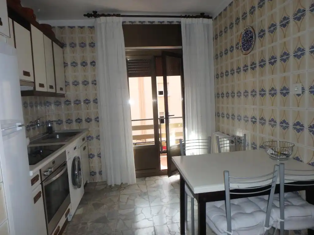 Küche von Wohnung zum Verkauf in  Pamplona / Iruña mit Heizung und Terrasse