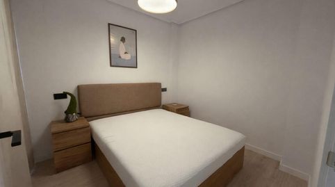 Foto 4 de Apartamento en venta en Calle Calle Arquitecto Larramendi, Avenida Habaneras - Curva de Palangre, Torrevieja