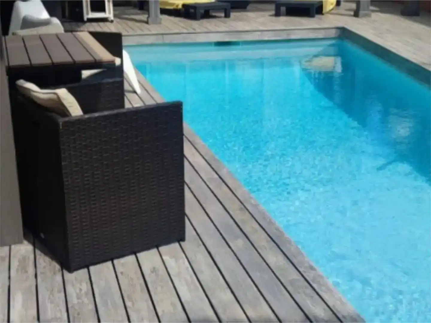 Schwimmbecken von Einfamilien-Reihenhaus zum Verkauf in Cunit mit Klimaanlage, Schwimmbad und Balkon