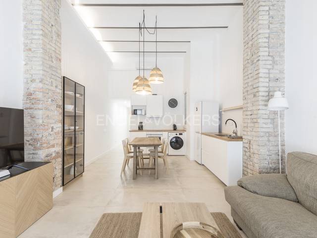 Apartamento en Alquiler en El Poble Sec - Parc de Montjuïc