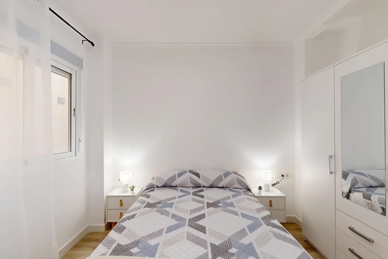 Bedroom of Flat for rent in Cartagena