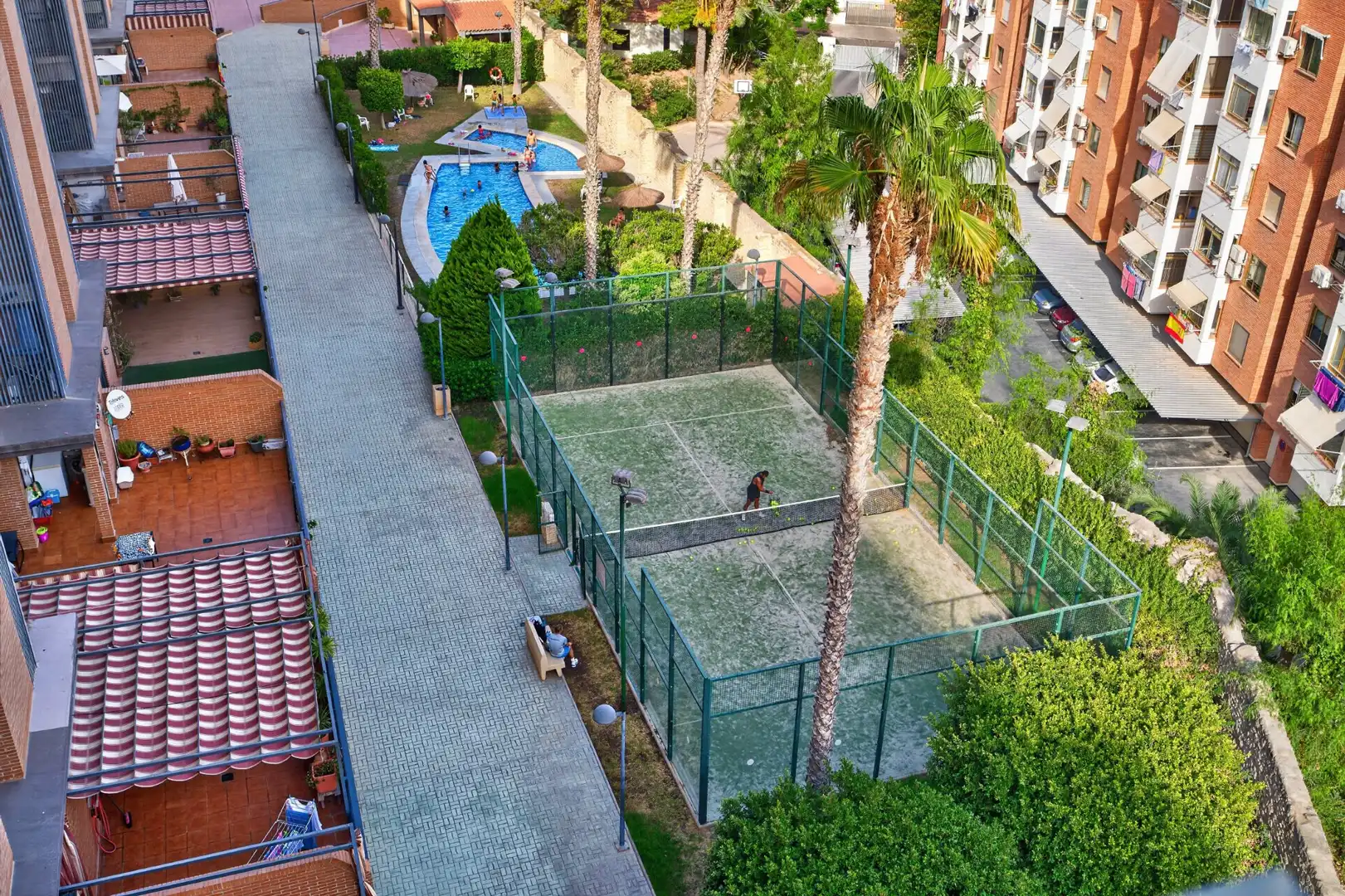 Vista exterior de Àtic en venda en Alicante / Alacant amb Calefacció, Terrassa i Piscina comunitària