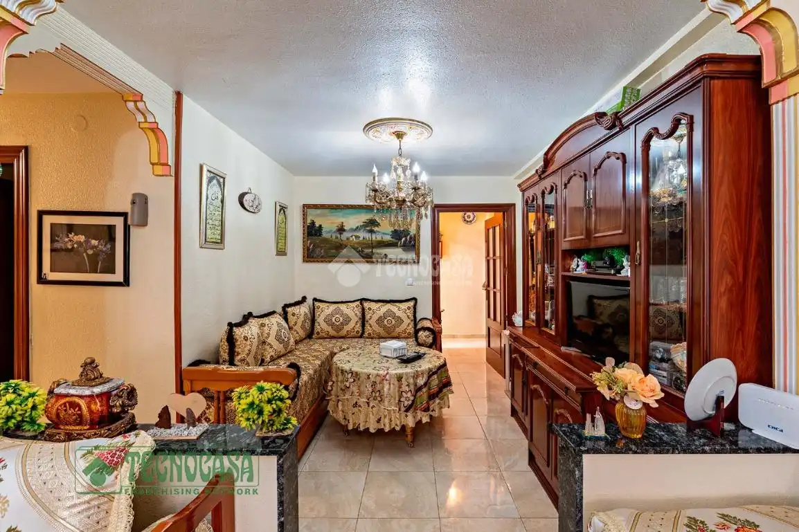 Sala de estar de Piso en venta en El Ejido con Aire acondicionado, Terraza y Amueblado