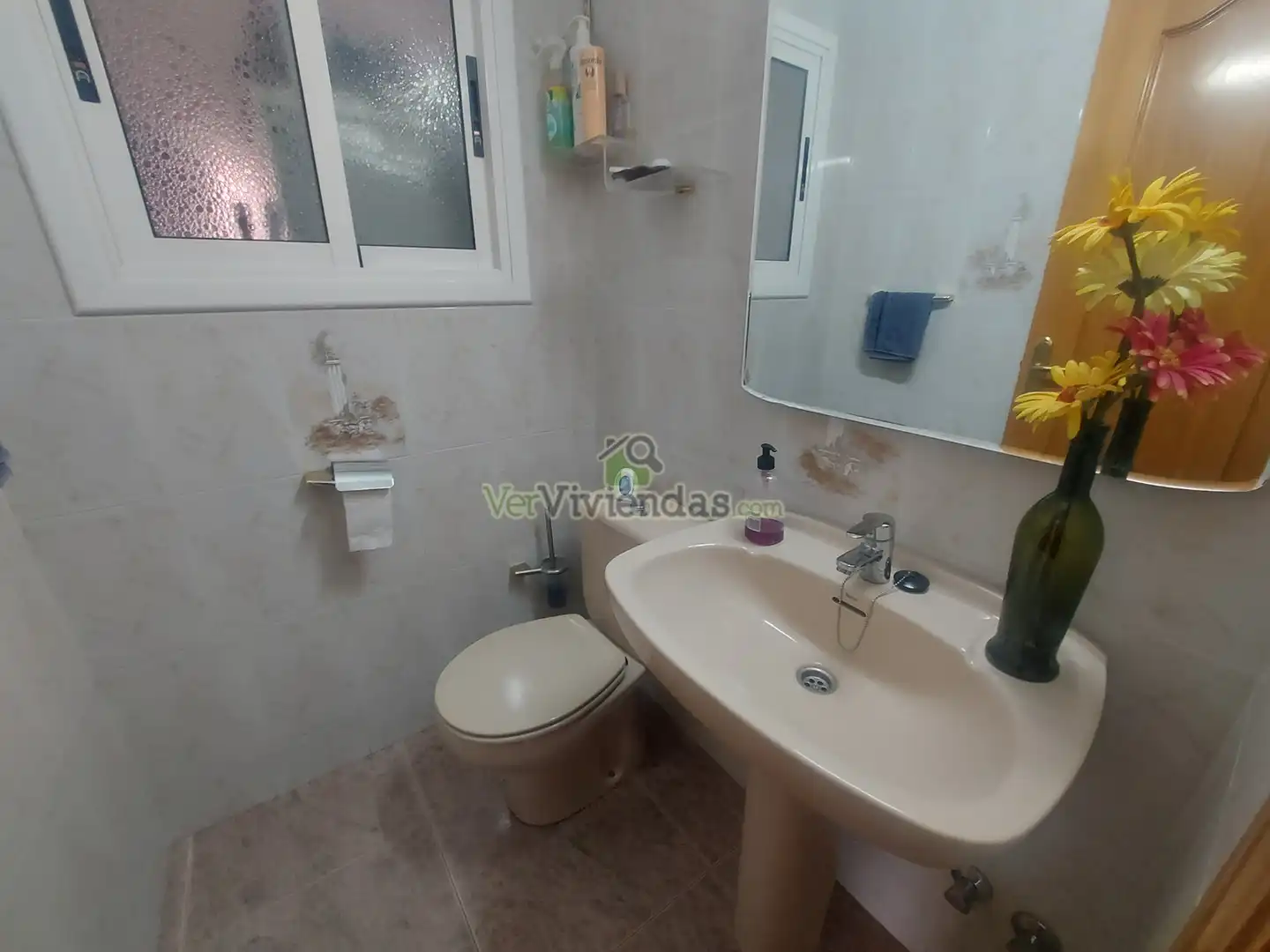 Baño de Casa o chalet en venta en Vallirana con Calefacción, Jardín privado y Terraza