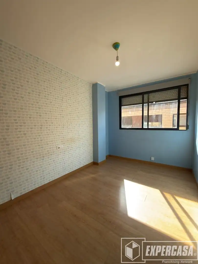 Habitación de Ático en venta en Alginet con Parquet, Terraza y Trastero