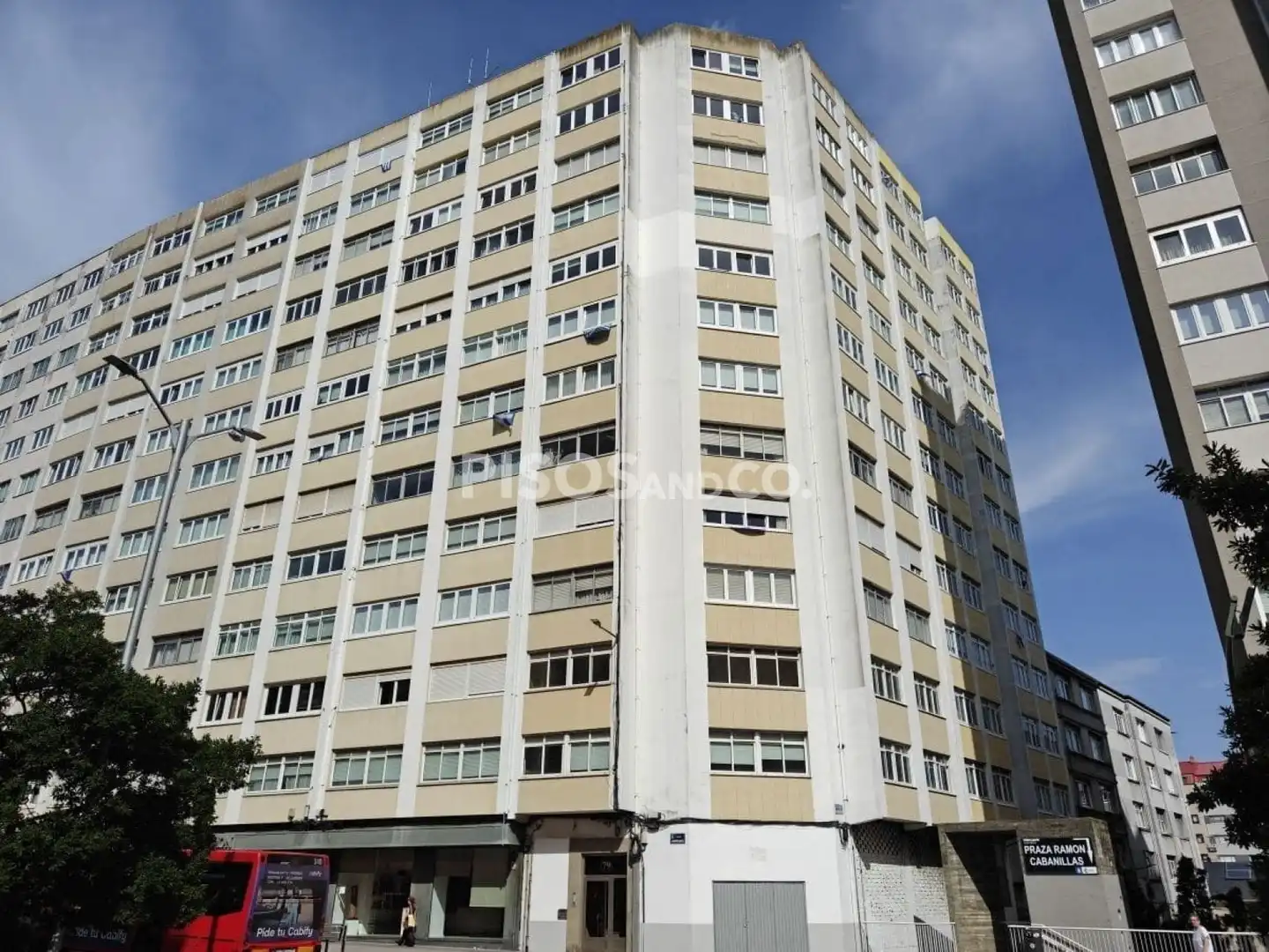 Vista exterior de Piso en venta en A Coruña Capital  con Calefacción