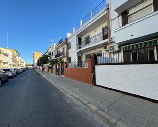 Exterior view of Duplex for sale in  Sevilla Capital  with Terrace