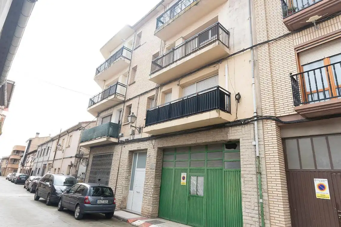 Vista exterior de Local en venta en Marcilla