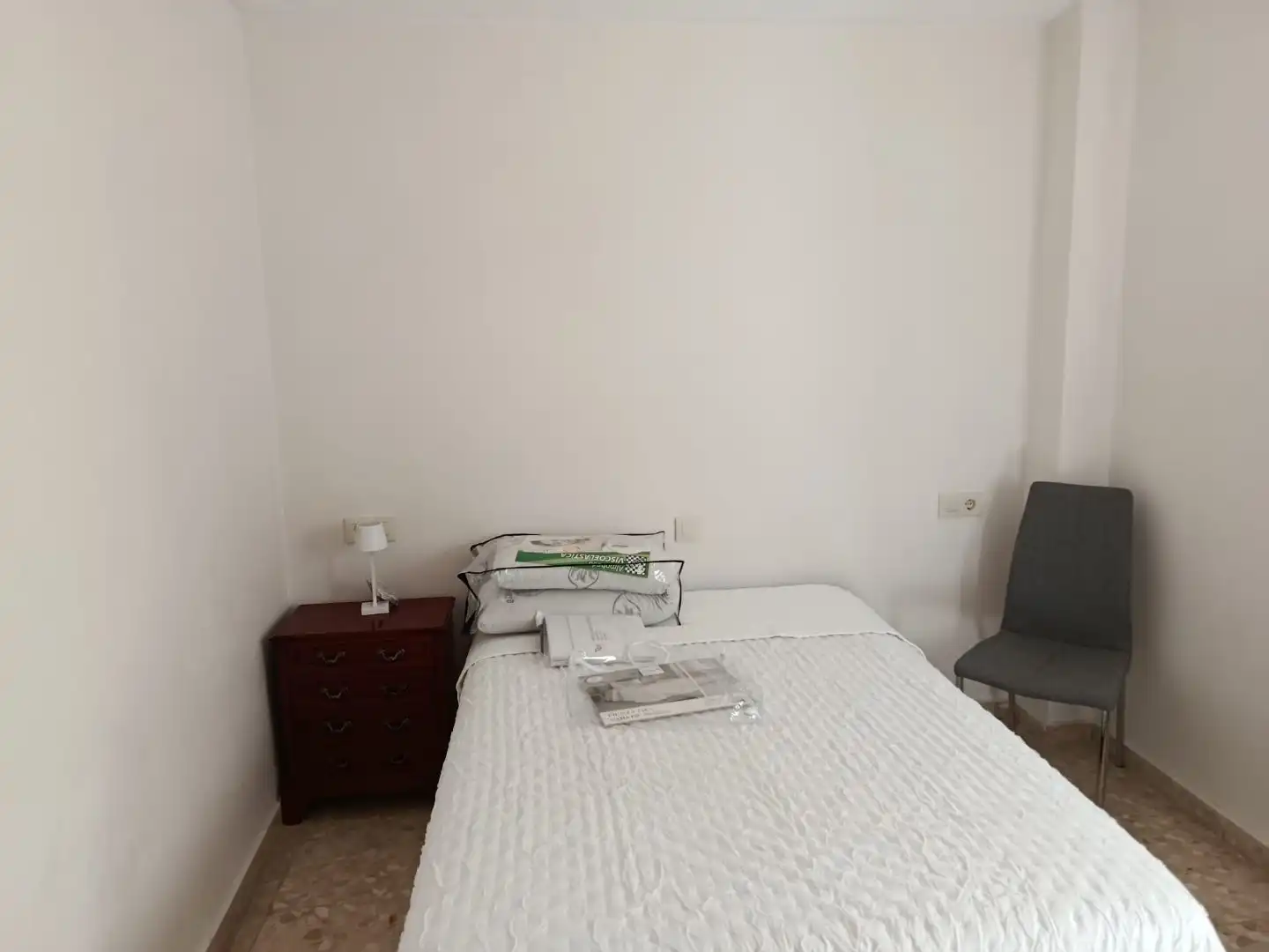 Dormitori de Pis per a compartir en San Bartolomé - Millán de Priego