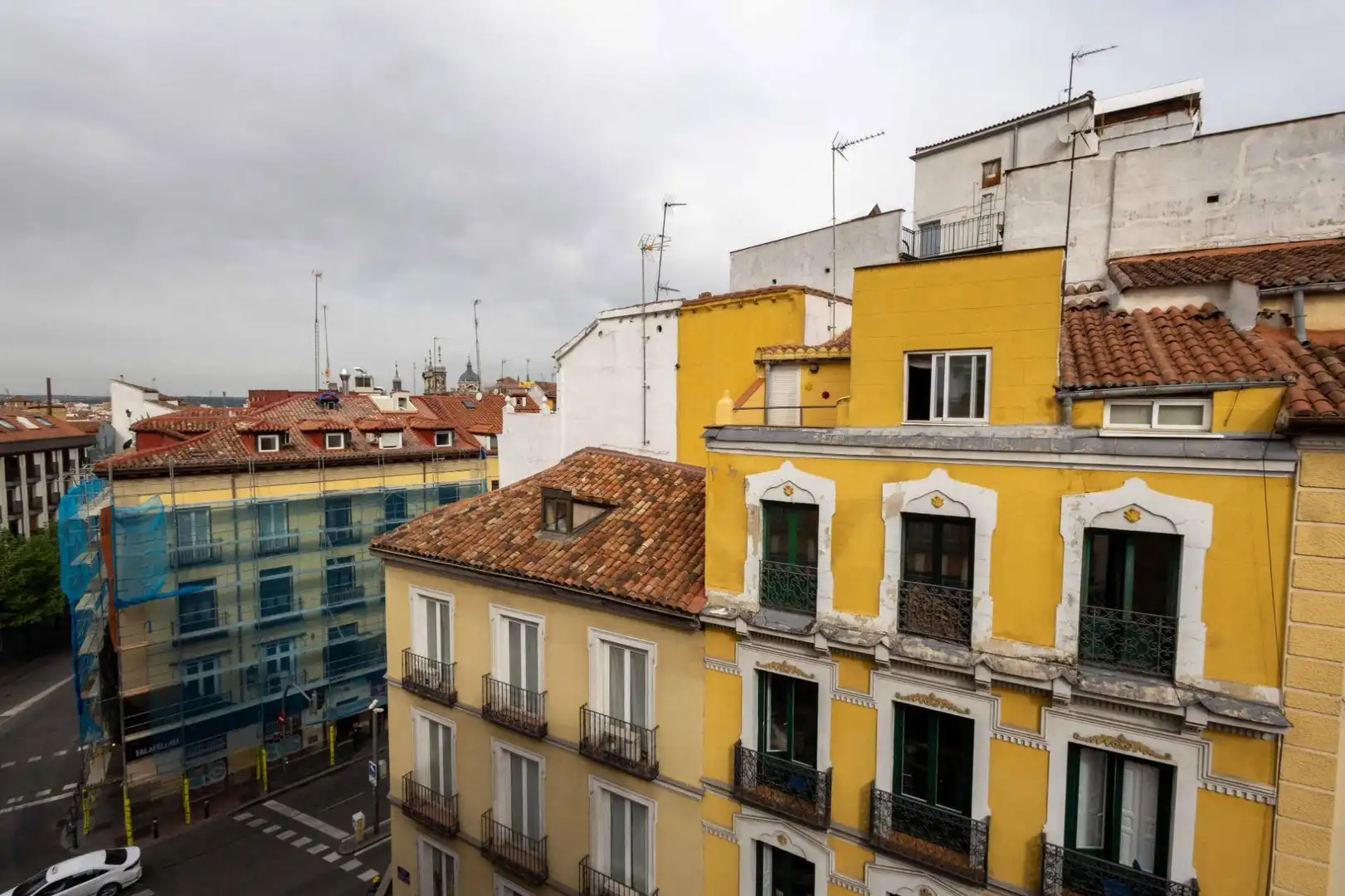 Vista exterior de Piso de alquiler en Madrid con Aire acondicionado, Calefacción y Parquet
