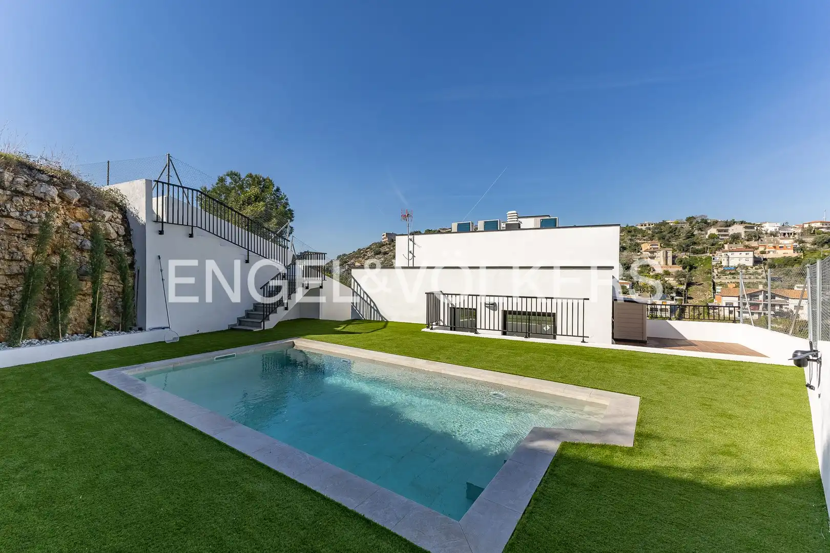 Piscina de Casa o chalet en venta en Calafell con Aire acondicionado, Calefacción y Jardín privado