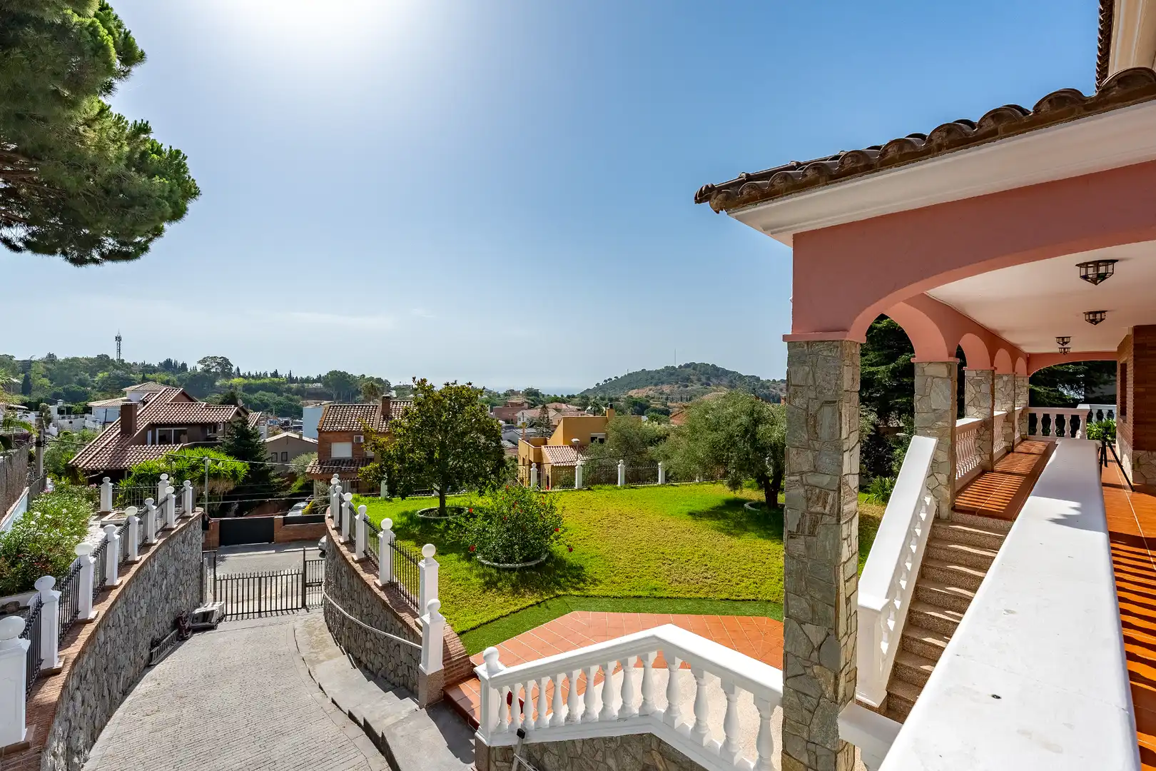 Terraza de Casa o chalet en venta en Badalona con Aire acondicionado, Calefacción y Jardín privado