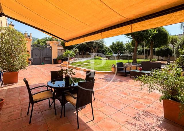 Finca rústica en Venta en Carrer Caterina Albert i Paradís en Teià