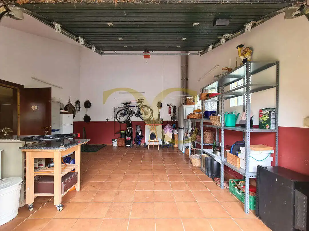 Casa o xalet en venda en Oviedo  amb Calefacció, Jardí privat i Terrassa