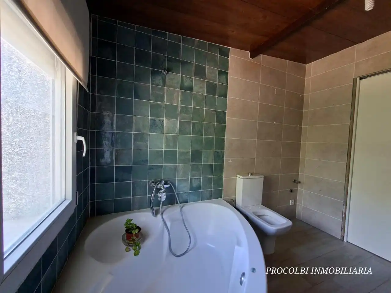 Bany de Casa o xalet en venda en Uceda amb Aire condicionat, Jardí privat i Terrassa