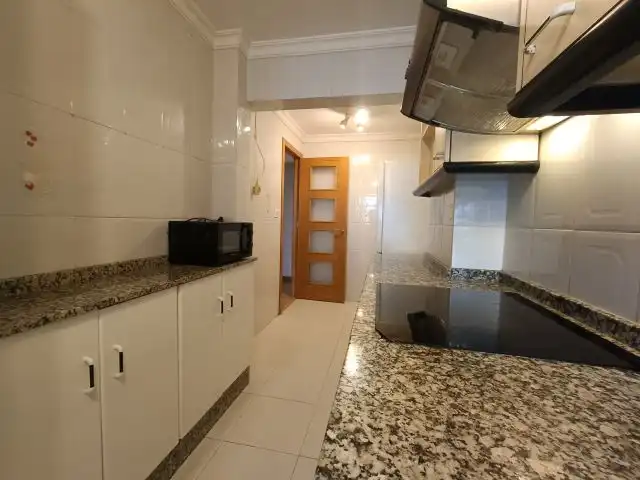 Flat for sale in Rúa Travesía de Vigo, Travesía de Vigo - San Xoán