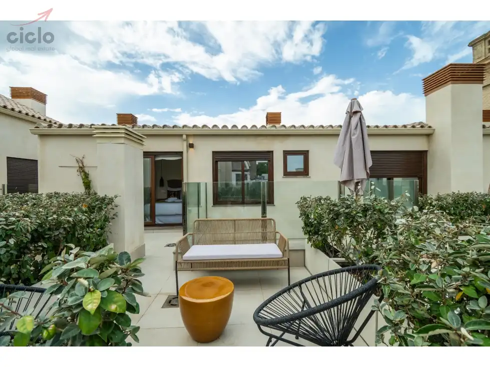 Terrace of Flat for sale in Sevilla  with Terrace, Swimming Pool and Furnished