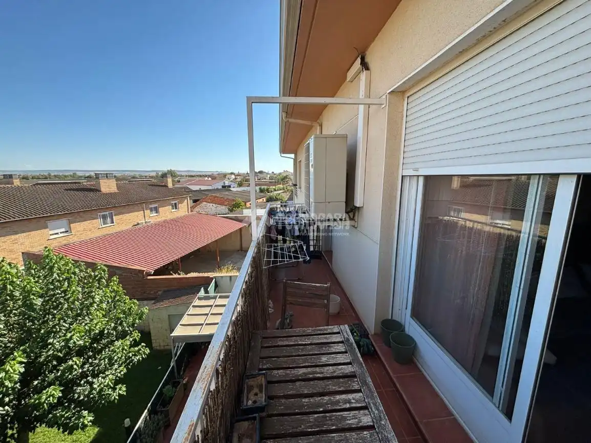 Piso con ascensor en venta en Pinseque, imagen 6