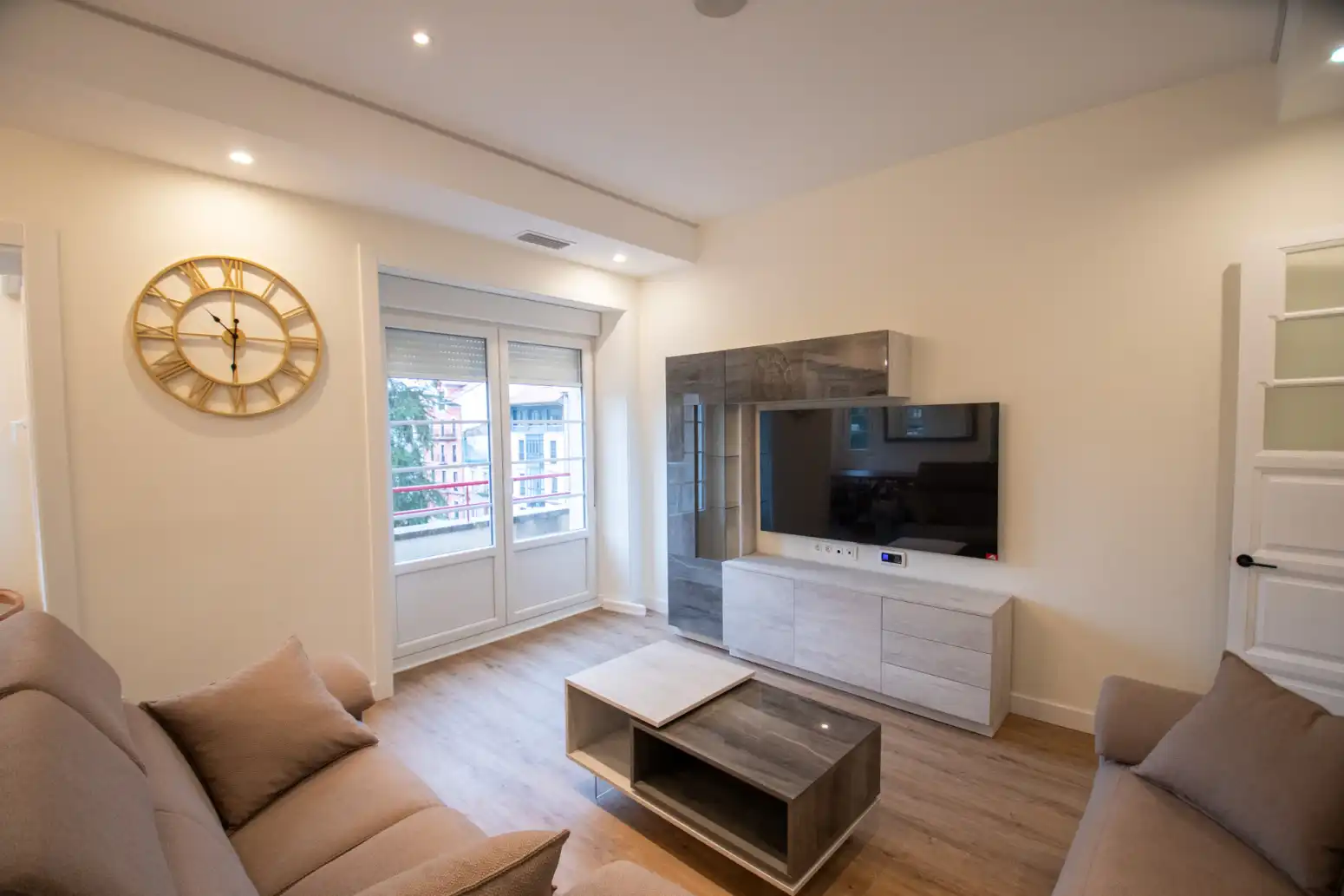 Sala de estar de Piso en venta en Villaviciosa con Calefacción, Terraza y Domótica