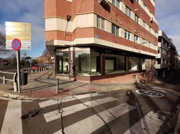 Business premises to rent in Calle Granada