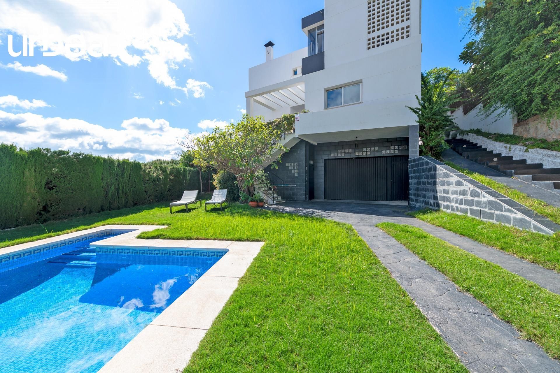 Exterior view of House or chalet for sale in Málaga Capital  with Air Conditioner, Heating and Private garden
