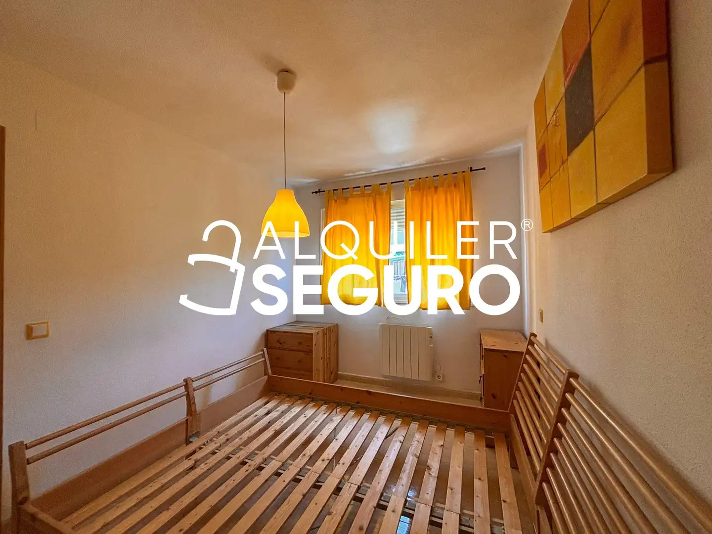 Schlafzimmer von Wohnung zur Miete in Madrid mit Klimaanlage, Heizung und Möbliert