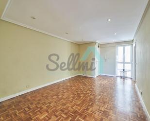 Living room of Flat to rent in Oviedo   with Heating and Parquet flooring