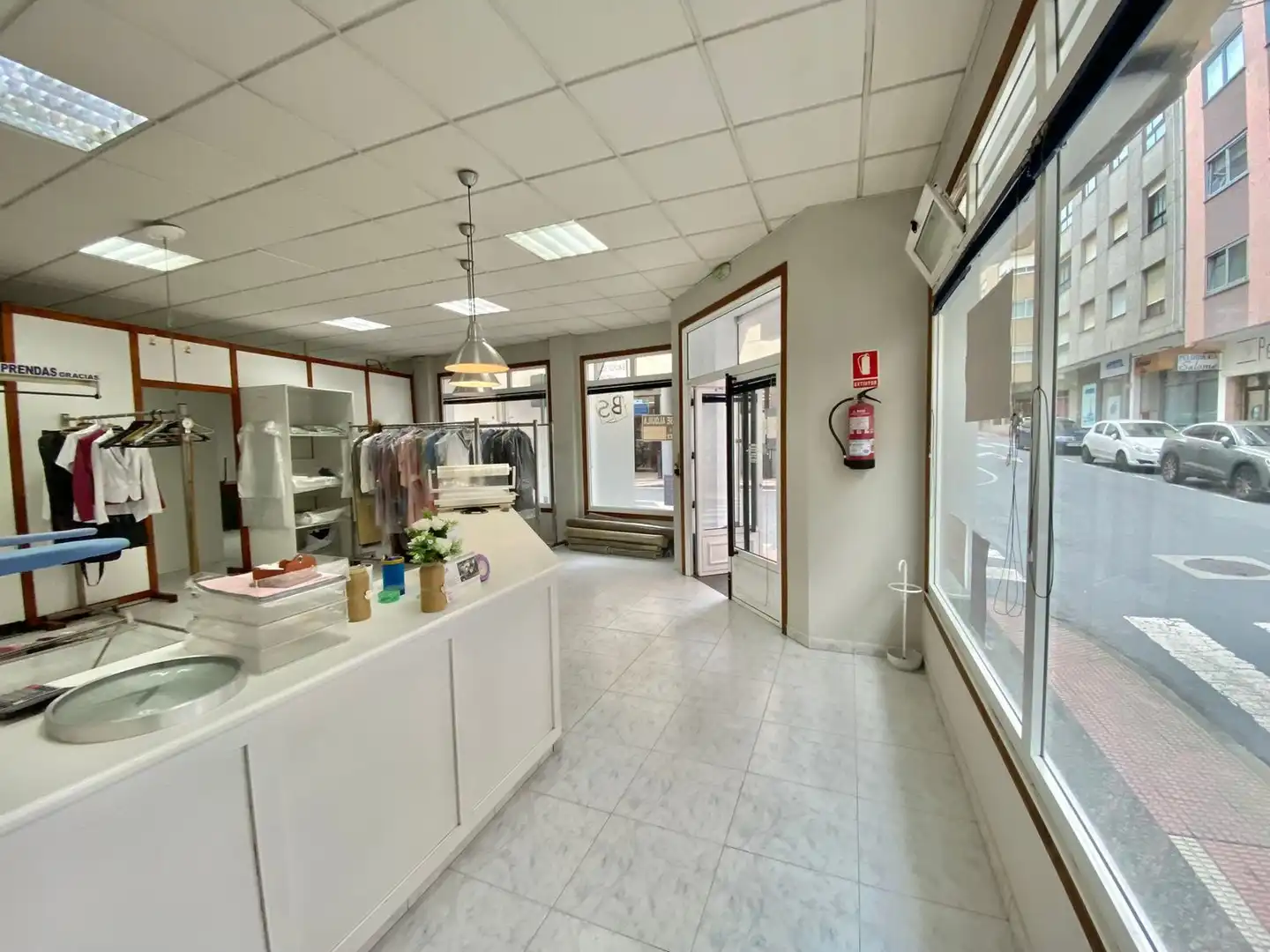 Local de alquiler en Arteixo con Calefacción y Amueblado