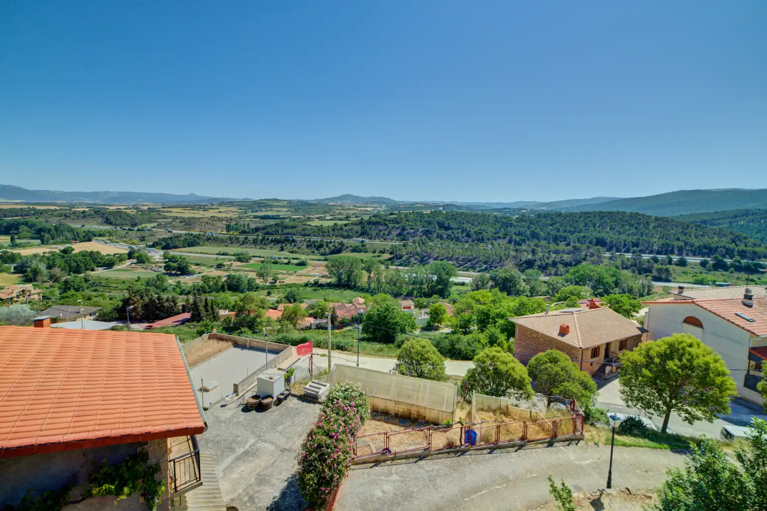 Vista exterior de Casa o chalet en venta en Pueyo / Puiu con Calefacción, Jardín privado y Terraza
