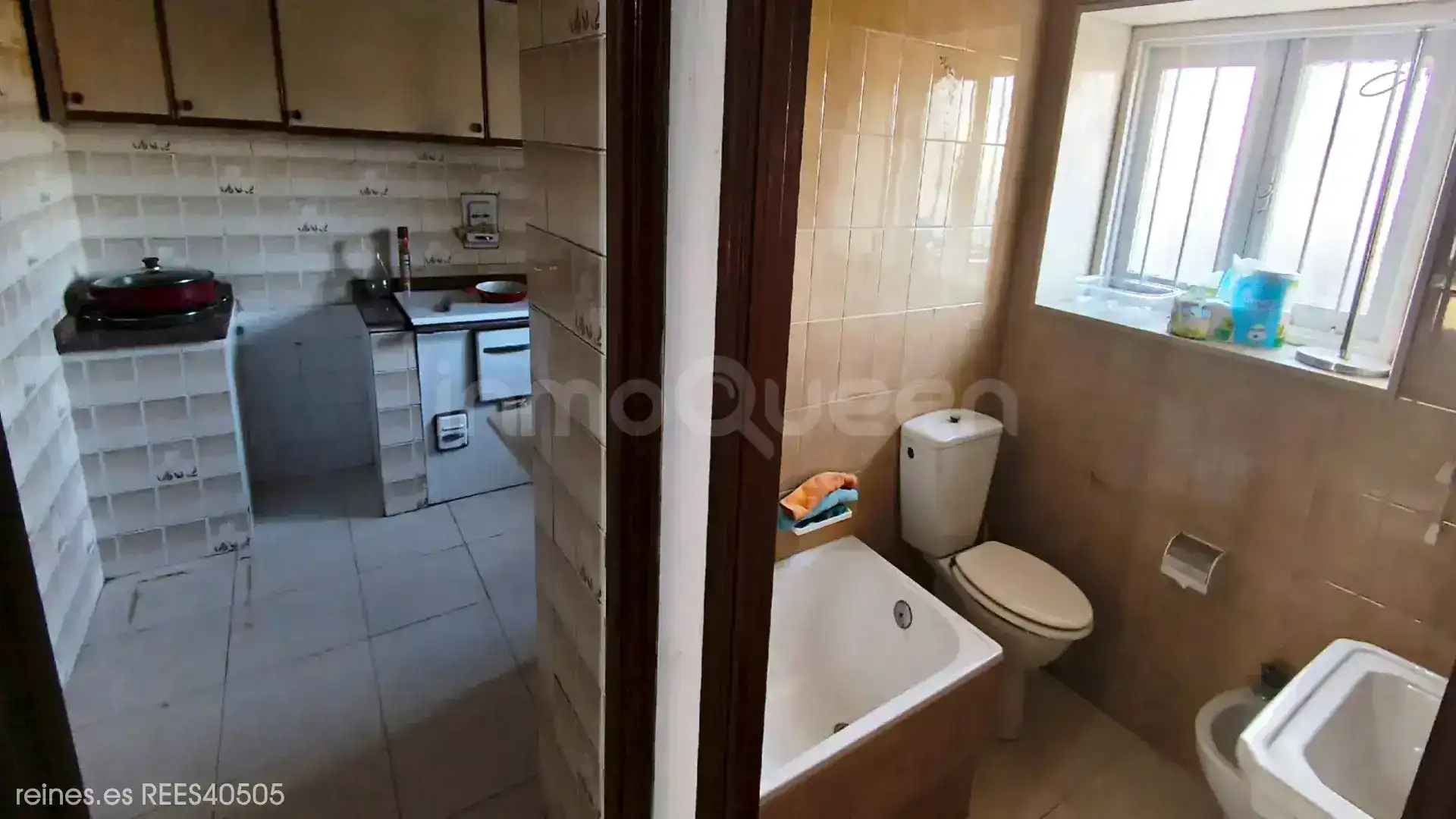 Badezimmer von Einfamilien-Reihenhaus zum Verkauf in Miengo mit Heizung und Privatgarten