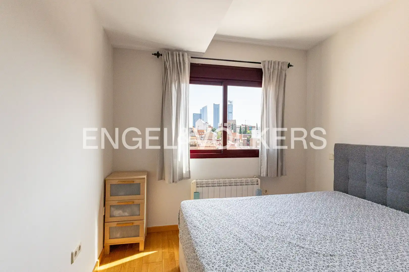 Habitación de Piso en venta en Madrid con Aire acondicionado, Calefacción y Amueblado