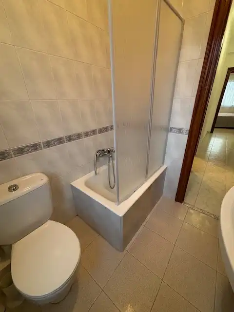 Bathroom of Flat for rent in Ferrol  with Furnished and Washing machine