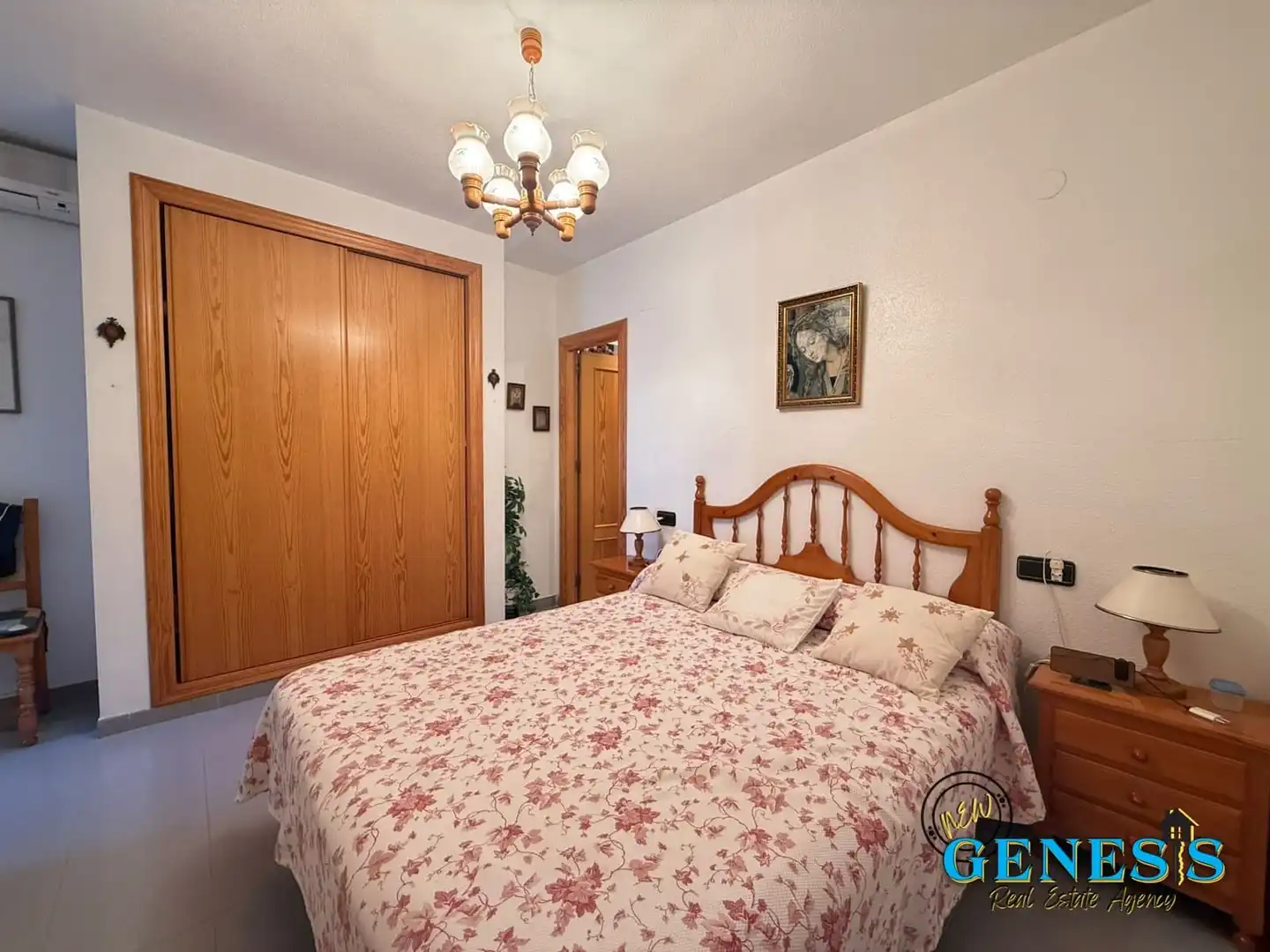 Habitación de Ático en venta en Orihuela con Aire acondicionado, Terraza y Amueblado