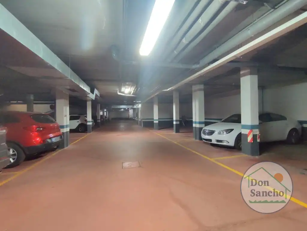 Parking of Attic for sale in Valladolid  with Air Conditioner, Heating and Terrace