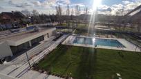 Swimming pool of Planta baja for sale in Valladolid Capital  with Terrace