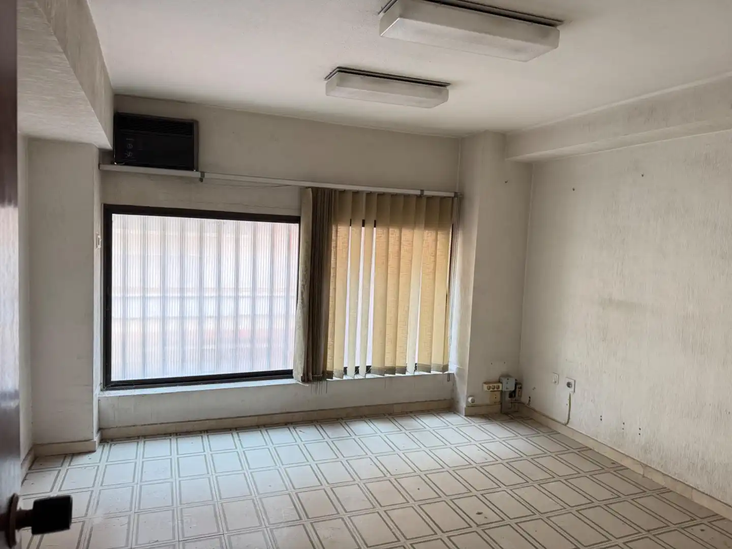 Local comercial en venta en San Blas, imagen 10