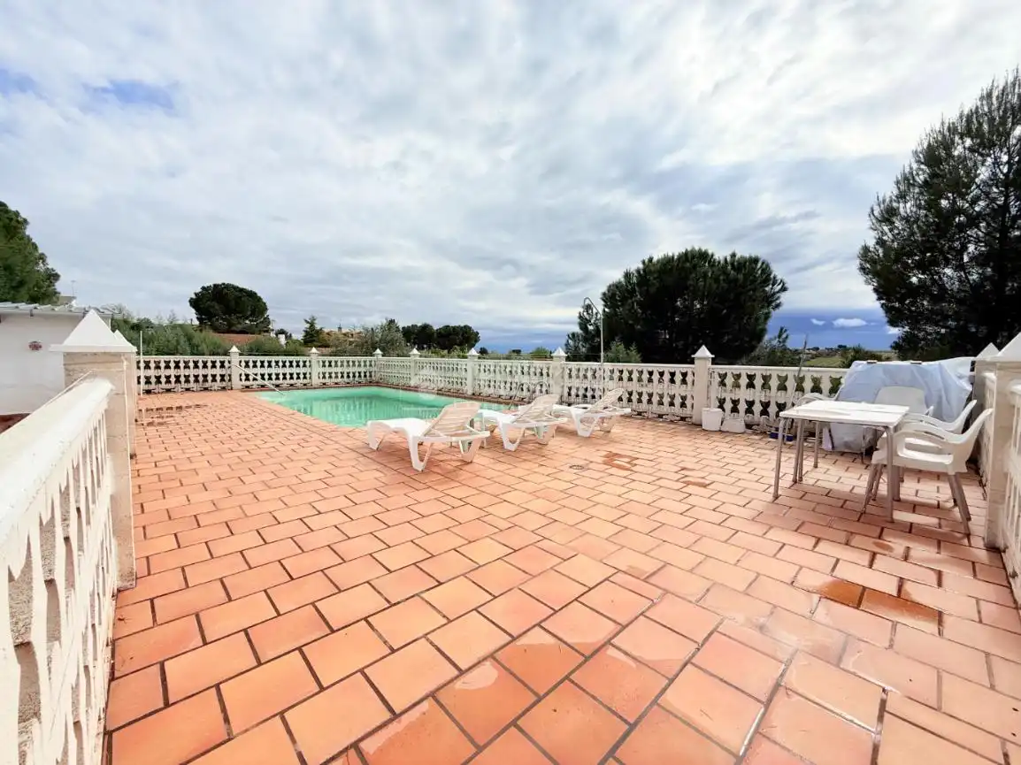 Terrasse von Haus oder Chalet zum Verkauf in Cedillo del Condado mit Klimaanlage, Heizung und Privatgarten