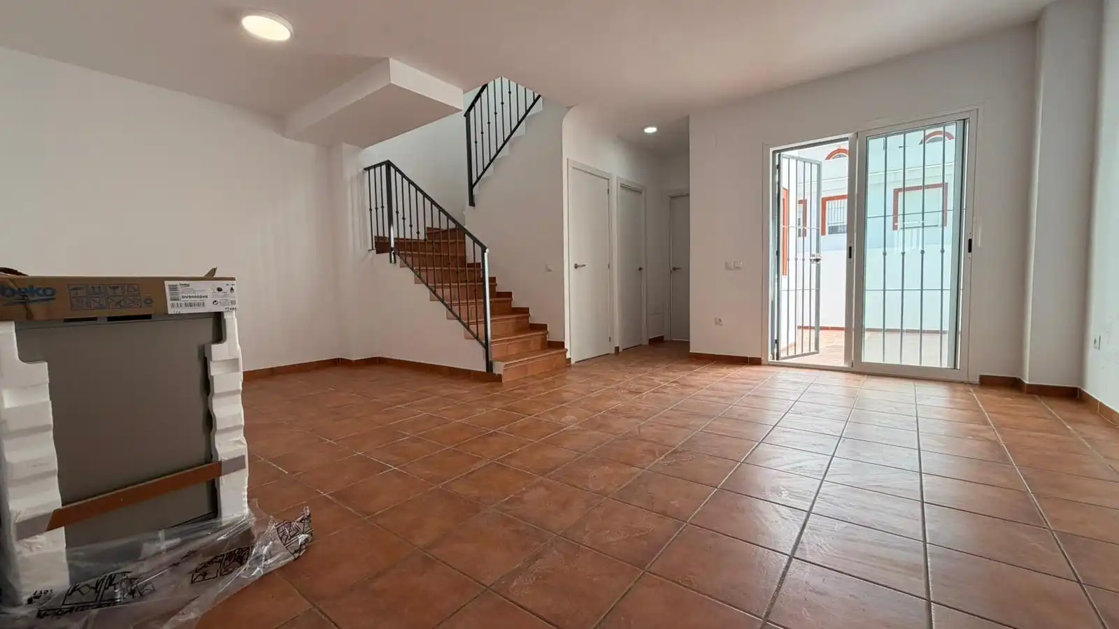 Casa adosada de lloguer en Almogía amb Jardí privat, Terrassa i Balcó