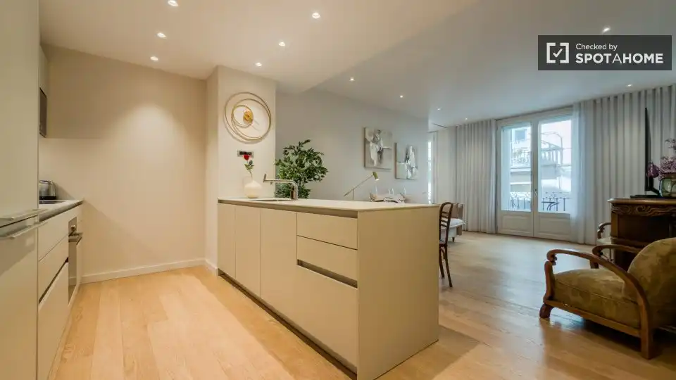 Flat with terrace to rent in Ciutat Vella, imagen 6