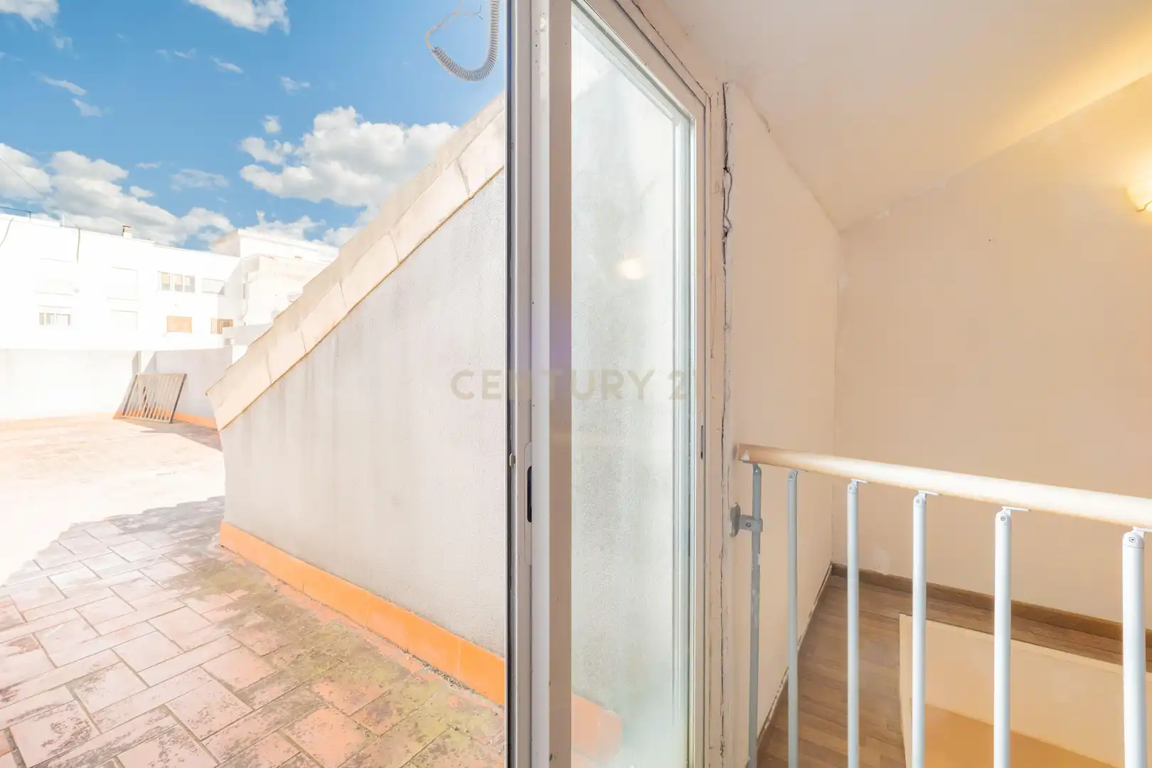 Terrasse von Wohnungen zum Verkauf in La Pobla Llarga mit Klimaanlage, Ofen und Balkon